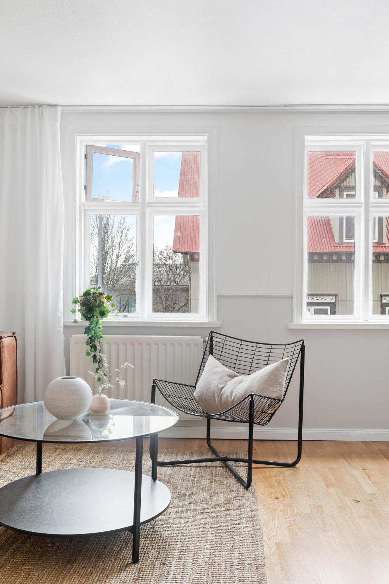 Downtown Reykjavik Baldursbra Holiday Home ภายนอก รูปภาพ