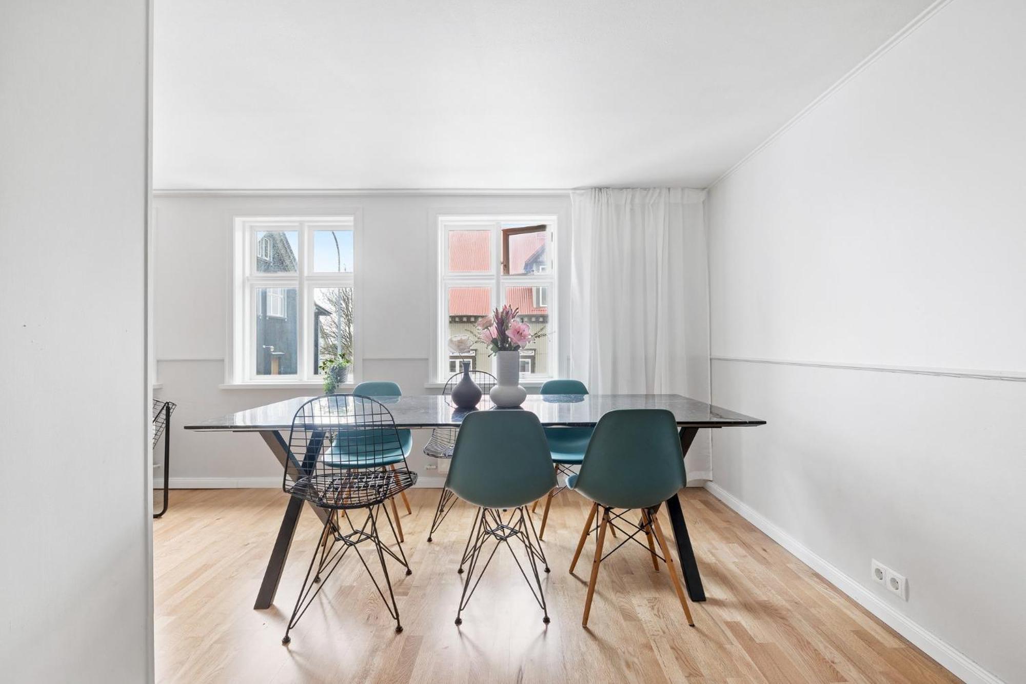 Downtown Reykjavik Baldursbra Holiday Home ภายนอก รูปภาพ
